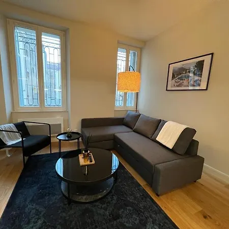 شقة Situe Au Centre De *